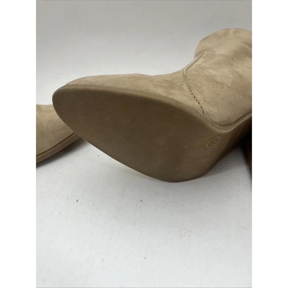 Women's JustFab‎ VASHA Beige Suede Zip Ankle Booties Size 6.5 Block Heel
